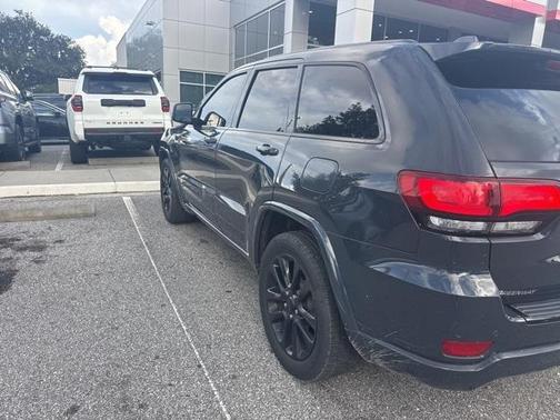2018 Jeep Grand Cherokee Altitude