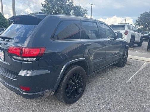 2018 Jeep Grand Cherokee Altitude