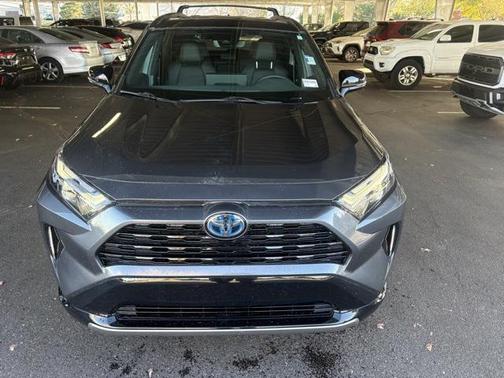 2024 Toyota RAV4 Hybrid SE