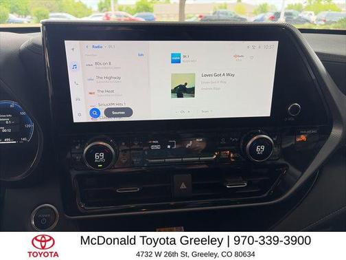 Wind Chill Pearl 2024 Toyota Highlander Hybrid Platinum