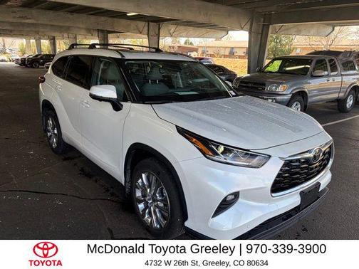 Wind Chill Pearl 2023 Toyota Highlander Limited