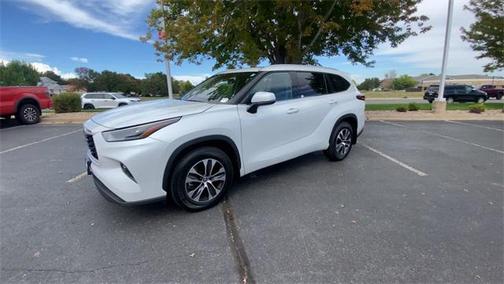 2022 Toyota Highlander XLE