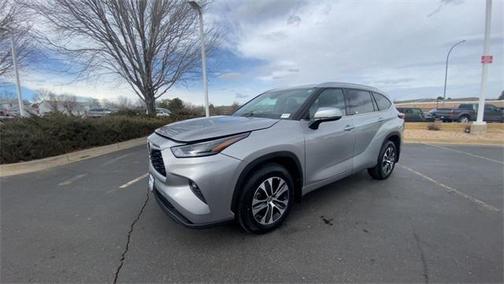 2022 Toyota Highlander XLE