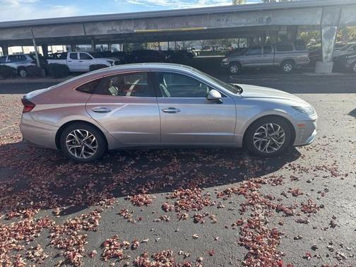 2021 Hyundai SONATA SEL