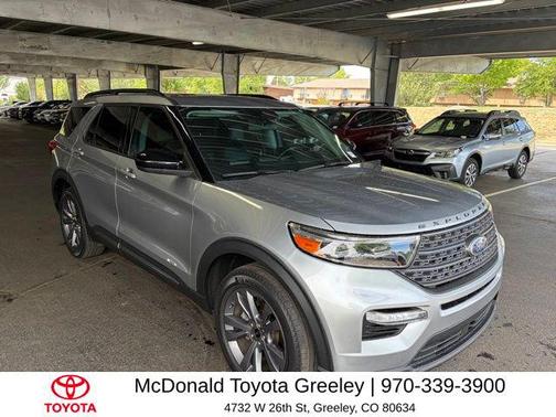 ICONIC SILVER METALLIC 2023 Ford Explorer XLT