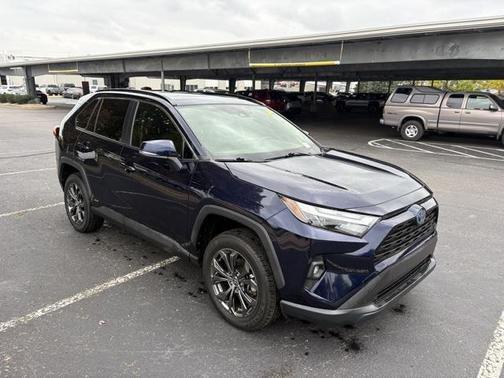 2023 Toyota RAV4 Hybrid XLE Premium