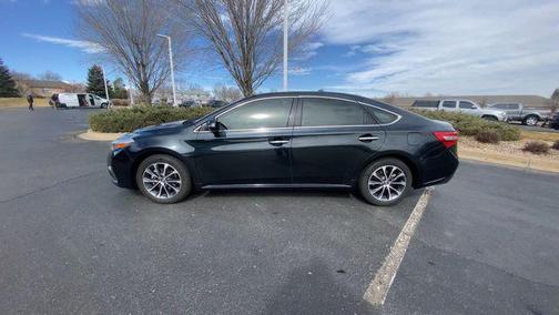 2017 Toyota Avalon XLE