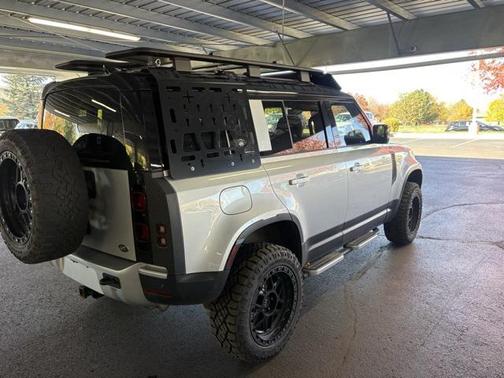 2020 Land Rover Defender 110 First Edition