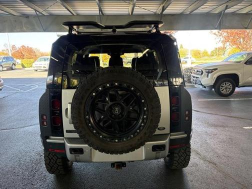 2020 Land Rover Defender 110 First Edition