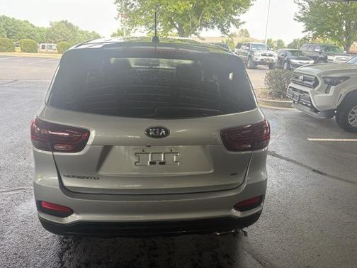 2019 Kia Sorento LX