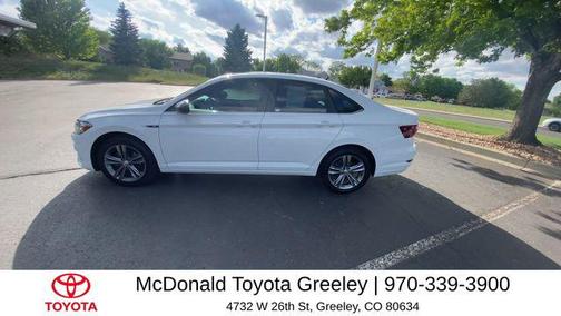 Pure White 2019 Volkswagen Jetta 1.4T R-Line