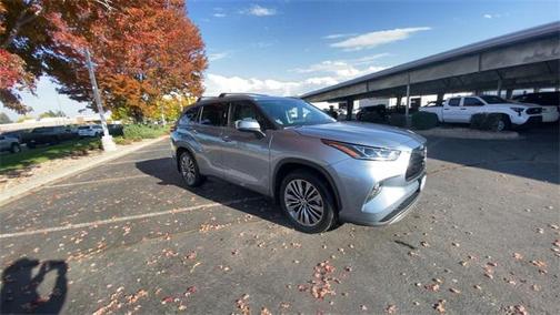 2023 Toyota Highlander Platinum