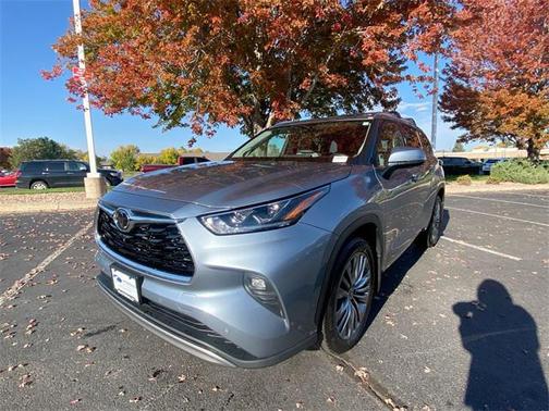 2023 Toyota Highlander Platinum