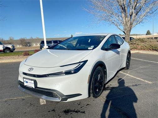 2026 Toyota Prius Plug-In Hybrid SE