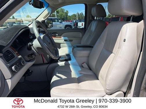 Steel Gray Metallic 2012 GMC Yukon XL 1500 SLT