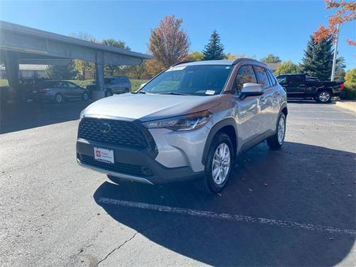 2024 Toyota Corolla Cross LE