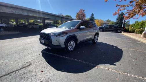 2024 Toyota Corolla Cross LE