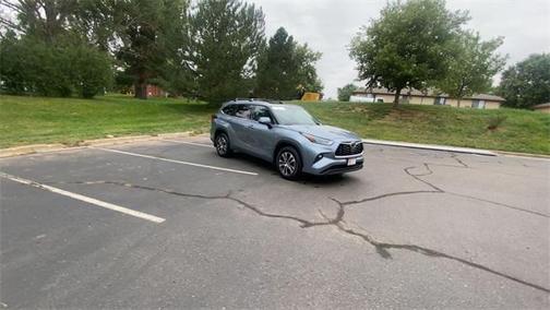 2022 Toyota Highlander XLE