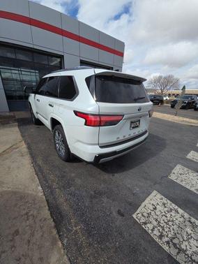 2023 Toyota Sequoia Capstone