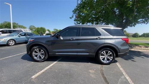 2020 Ford Explorer Platinum
