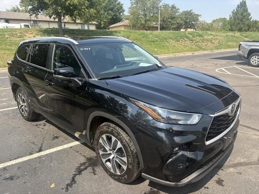 2023 Toyota Highlander XLE