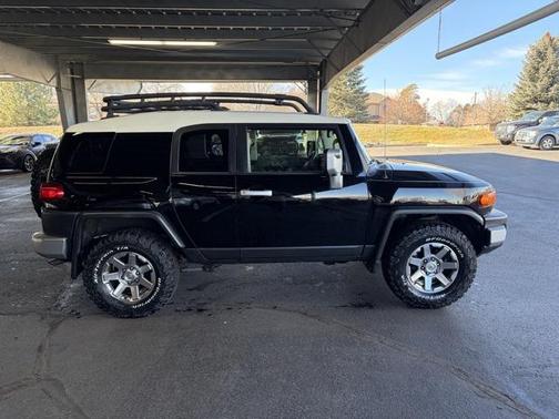 2014 Toyota FJ Cruiser Base