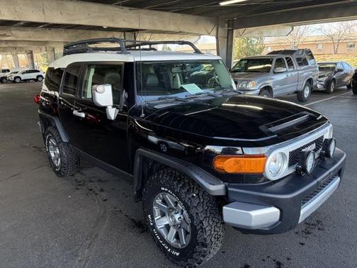 2014 Toyota FJ Cruiser Base