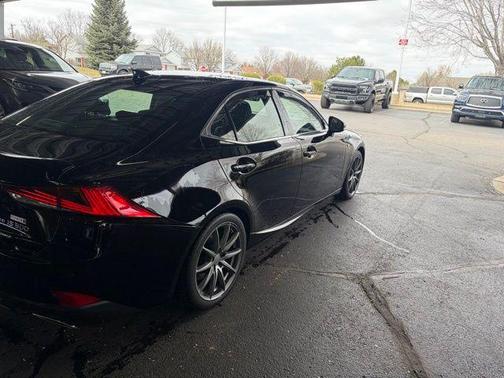 Obsidian 2020 Lexus IS 300 Base