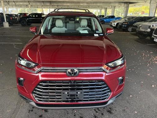 2024 Toyota Grand Highlander Hybrid XLE