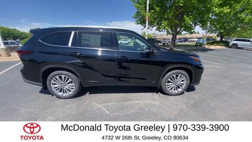 Midnight Black Metallic 2026 Toyota Highlander Hybrid Platinum