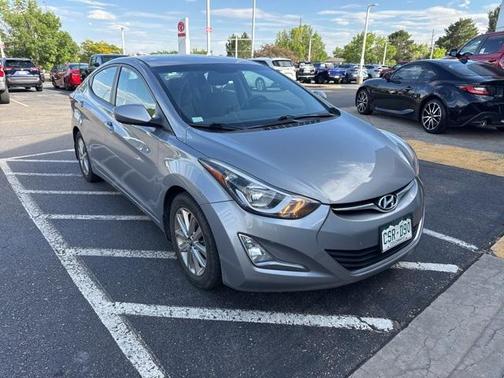 2015 Hyundai ELANTRA SE