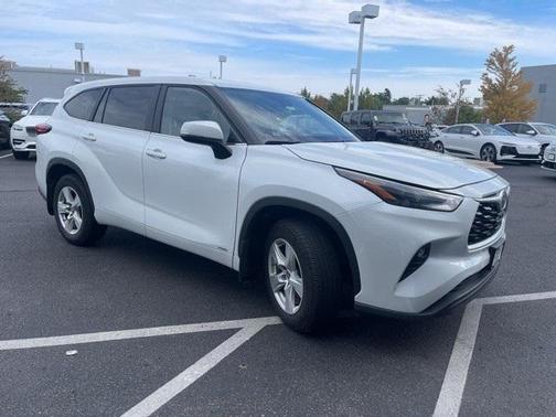2023 Toyota Highlander Hybrid LE