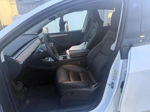 2024 Tesla Model Y Long Range Dual Motor All-Wheel Drive