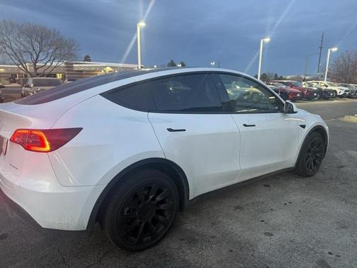 2024 Tesla Model Y Long Range Dual Motor All-Wheel Drive