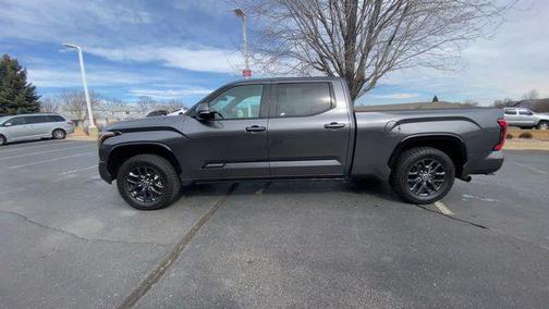 2022 Toyota Tundra Platinum