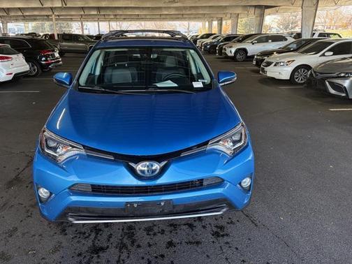 2018 Toyota RAV4 Hybrid SE