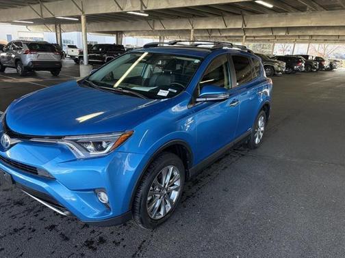 2018 Toyota RAV4 Hybrid SE