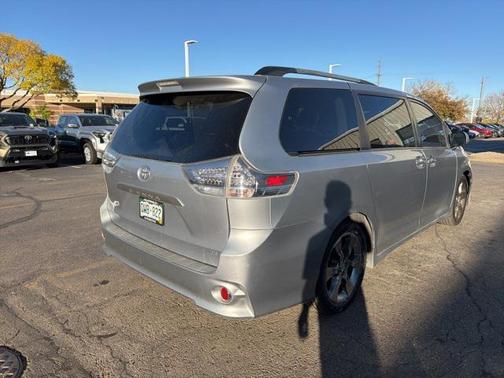 2011 Toyota Sienna SE