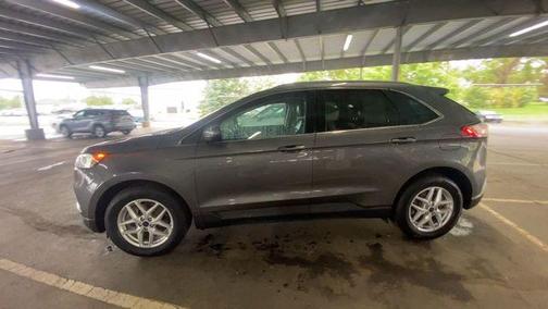 CARBONIZED GRAY 2022 Ford Edge SEL
