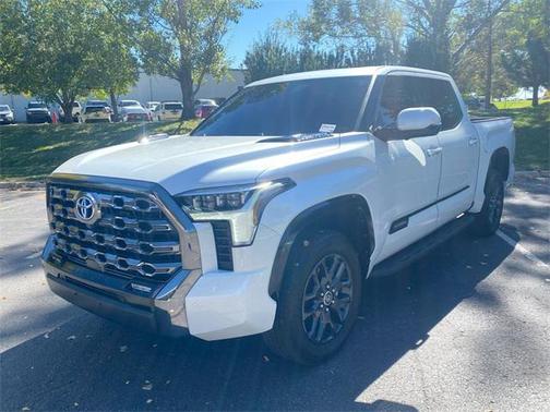 2023 Toyota Tundra Hybrid Platinum