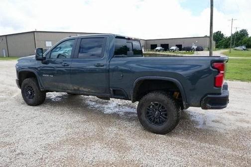 2025 Chevrolet Silverado 2500 4WD Crew Cab Standard Bed ZR2