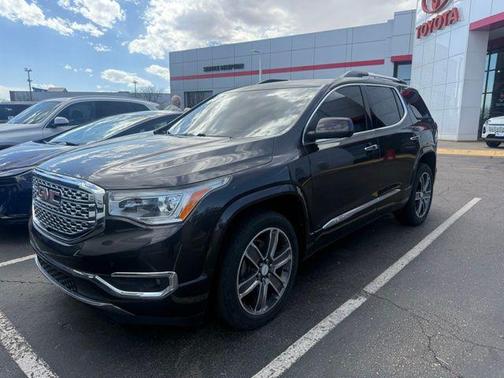 2017 GMC Acadia Denali