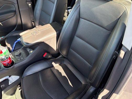 Sterling Metallic 2024 GMC Terrain SLT