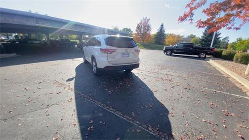2016 Toyota Highlander Limited Platinum