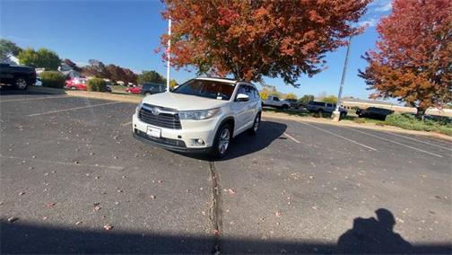 2016 Toyota Highlander Limited Platinum