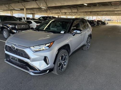 2025 Toyota RAV4 Hybrid SE