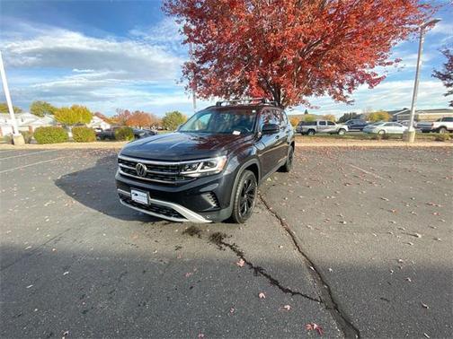 2023 Volkswagen Atlas 3.6L SE w/Technology