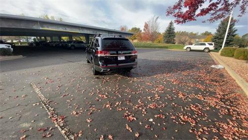 2023 Volkswagen Atlas 3.6L SE w/Technology