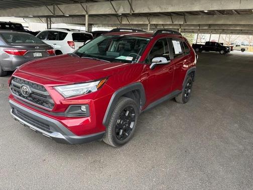 2023 Toyota RAV4 SE