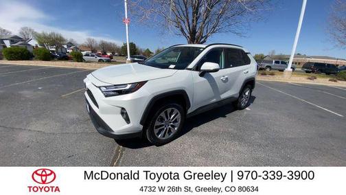 Blizzard Pearl 2022 Toyota RAV4 XLE Premium